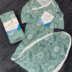 Copper Pearl Teal Knotted Gown and Swaddle Set